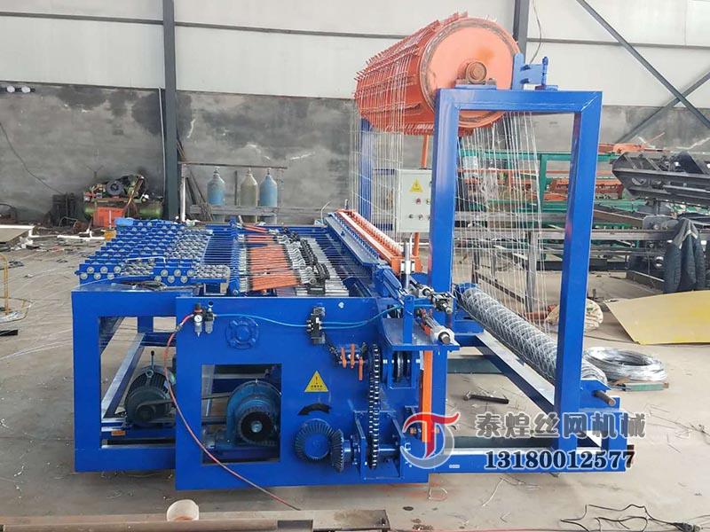 全自動草原網(wǎng)編織機(jī)